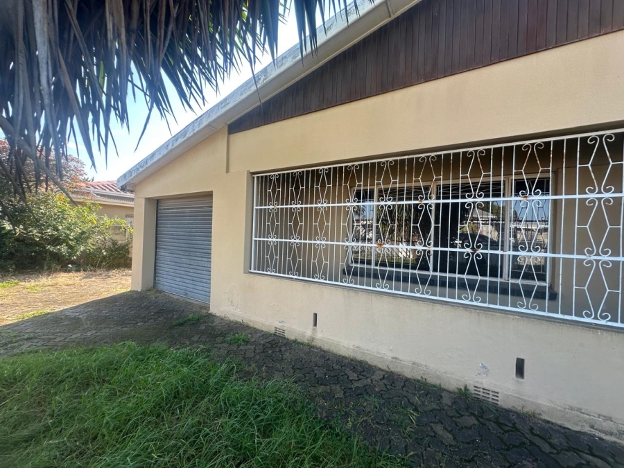 3 Bedroom Property for Sale in Bothasrus Eastern Cape